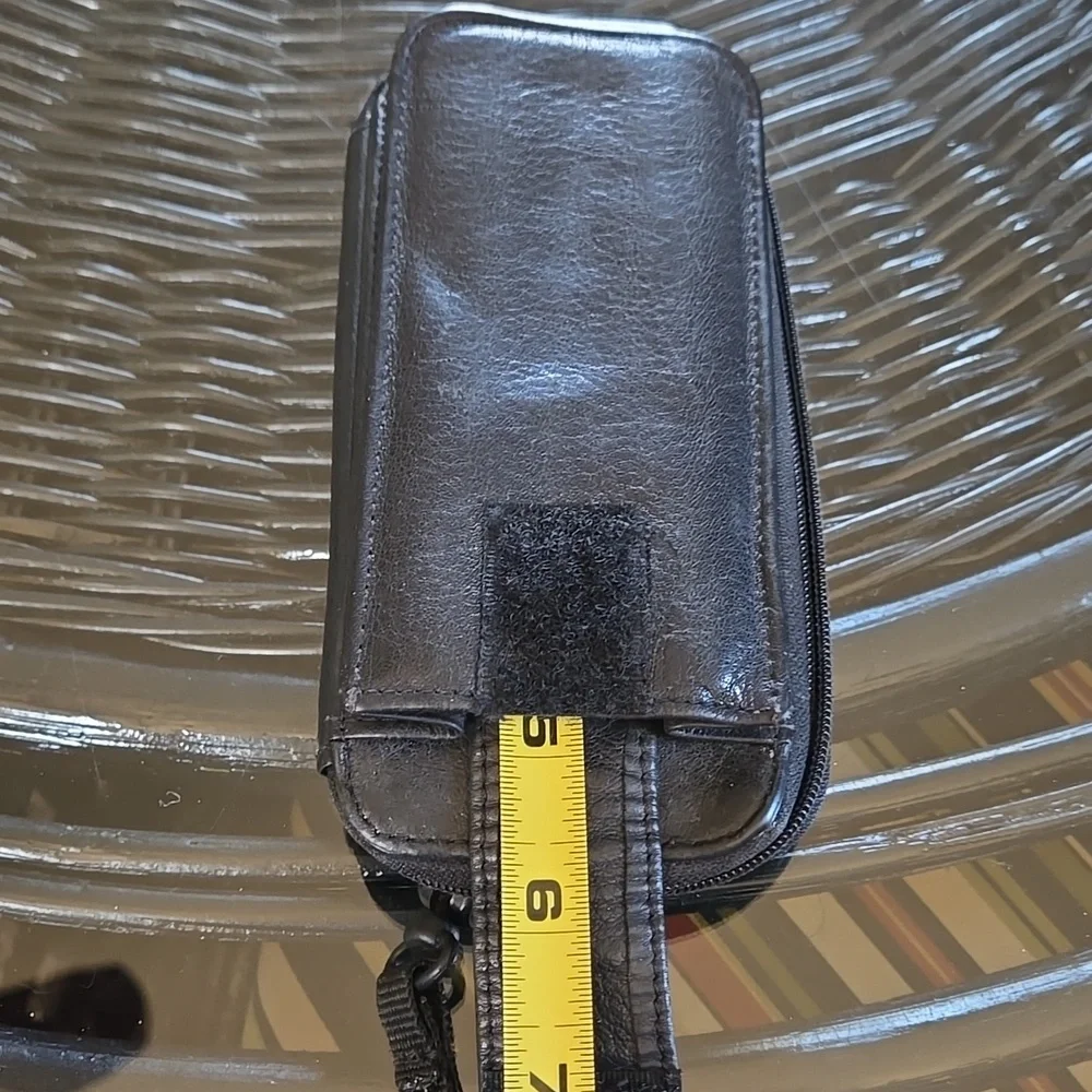 Wilson Black Leather Holster Clip Durable Smartphone Accessory Wallet